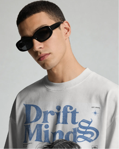 Drift Minds Graphic T-Shirt
